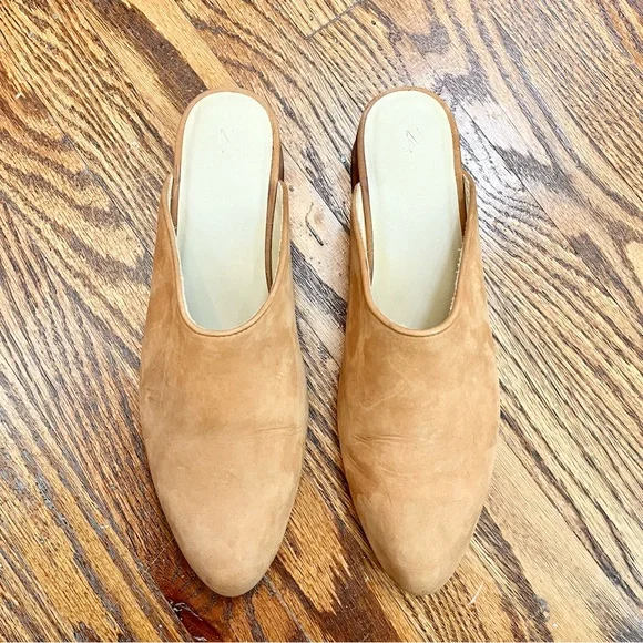 Nisolo Mariella Mules in a neutral beige color - Picture 8 of 9